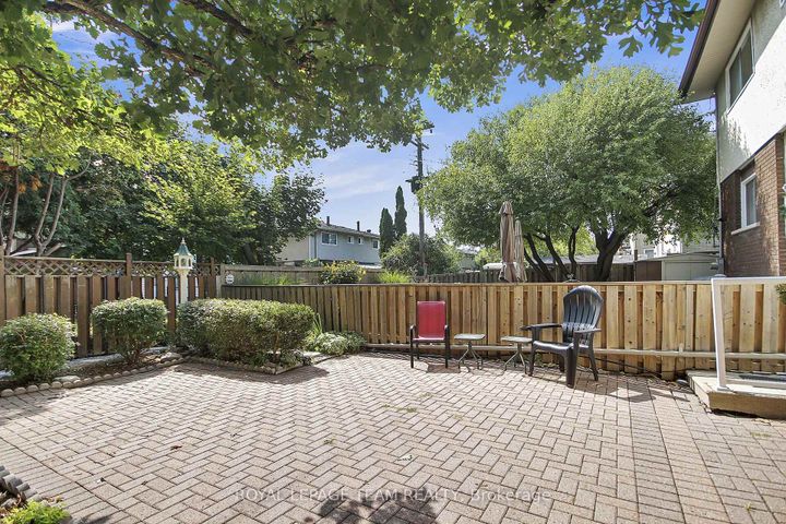 Photo 25 at 962 Dynes Road, Nepean (Carleton Square), Ottawa