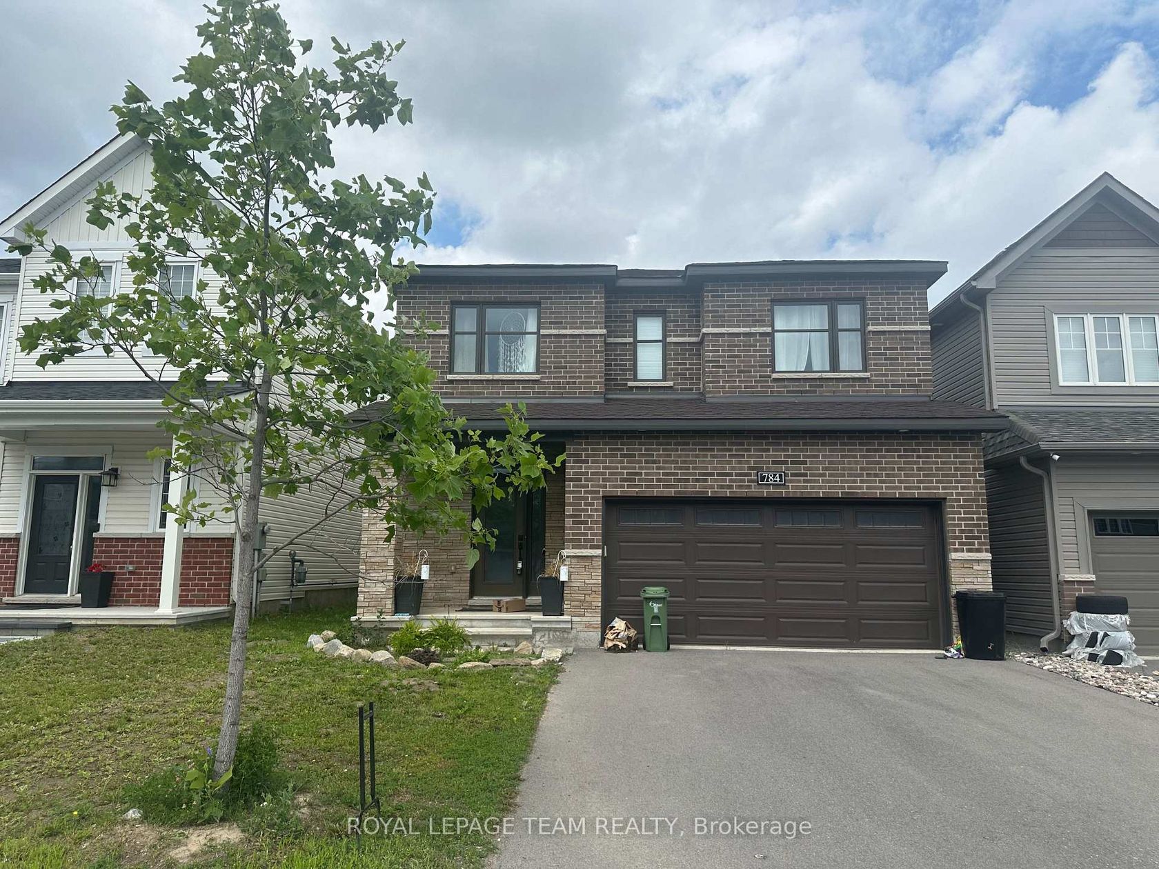 784 Cappamore Drive, Nepean (Half Moon Bay), Ottawa 
