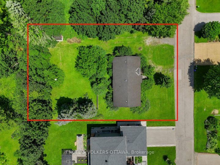Photo 0 at 91 Palsen Street, Nepean (Meadowlands/Crestview), Ottawa