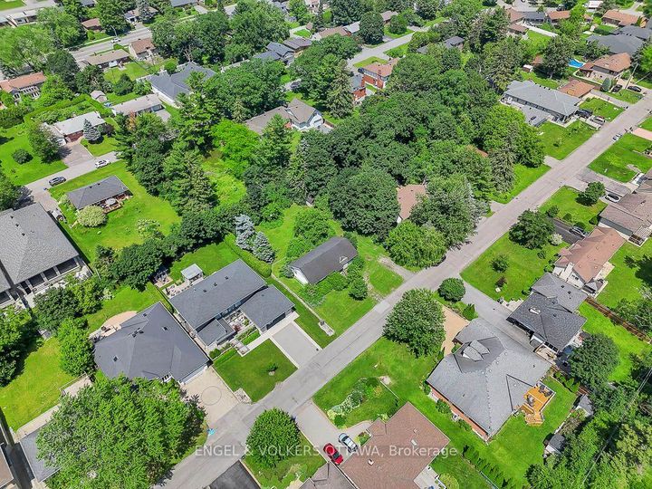 Photo 22 at 91 Palsen Street, Nepean (Meadowlands/Crestview), Ottawa