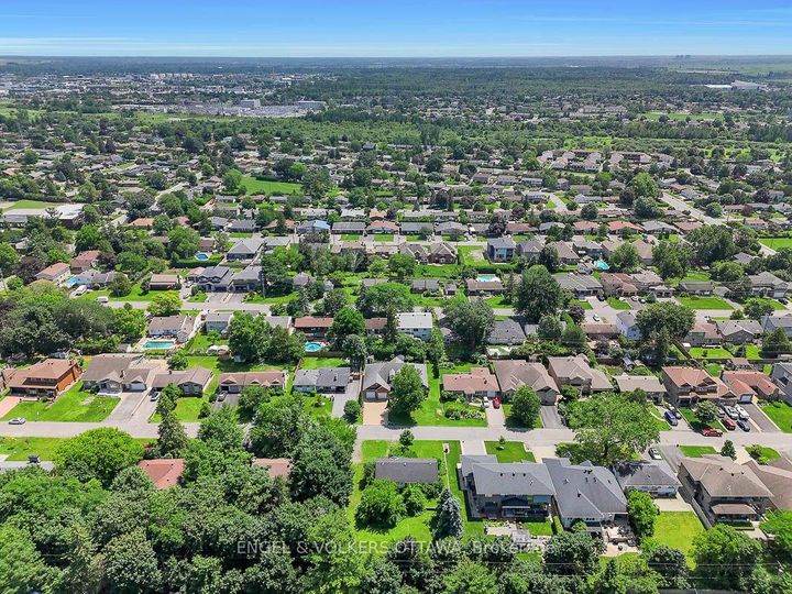 Photo 26 at 91 Palsen Street, Nepean (Meadowlands/Crestview), Ottawa