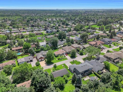 Photo 18 at 91 Palsen Street, Nepean (Meadowlands/Crestview), Ottawa