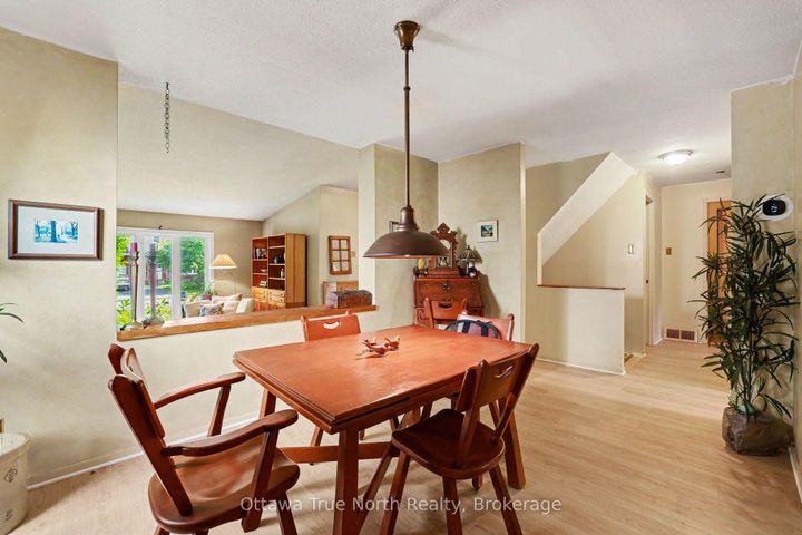Photo 6 at 41 Aldgate Crescent, Nepean (Pheasant Run), Ottawa