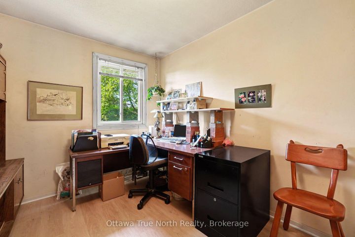 Photo 15 at 41 Aldgate Crescent, Nepean (Pheasant Run), Ottawa