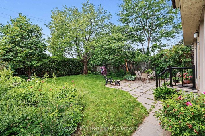 Photo 24 at 41 Aldgate Crescent, Nepean (Pheasant Run), Ottawa