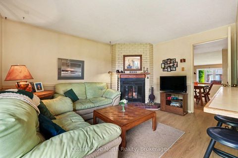 Photo 8 at 41 Aldgate Crescent, Nepean (Pheasant Run), Ottawa