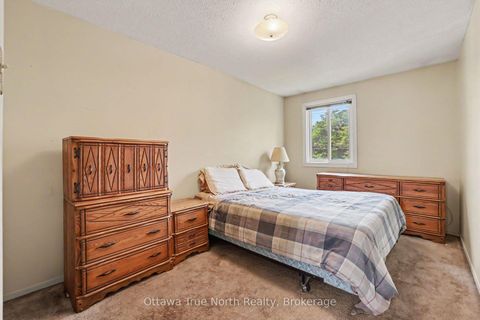 Photo 21 at 41 Aldgate Crescent, Nepean (Pheasant Run), Ottawa