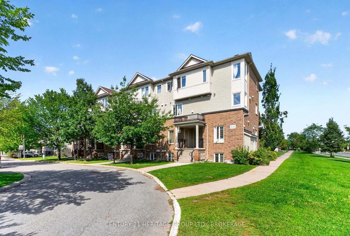 Photo 11 at 182 - 150 Urbancrest Private, Nepean (Stonebridge), Ottawa