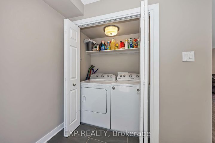 Photo 8 at 1 - 301 Elite Private, Nepean (Longfields), Ottawa
