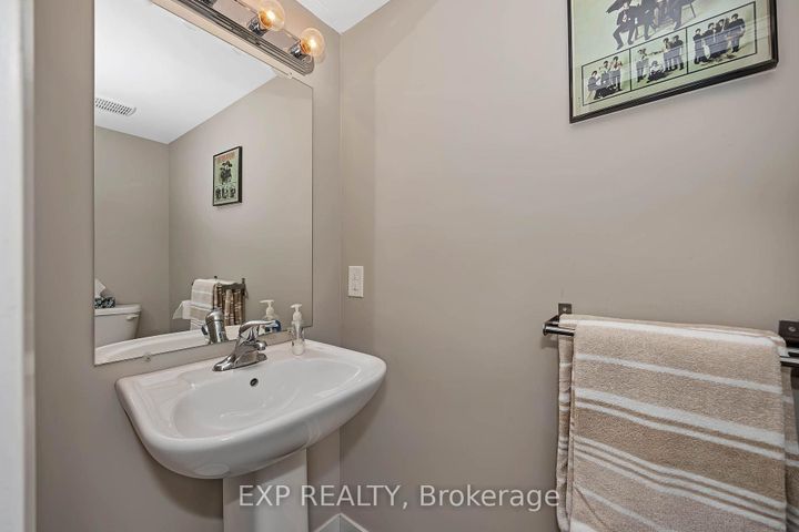Photo 9 at 1 - 301 Elite Private, Nepean (Longfields), Ottawa