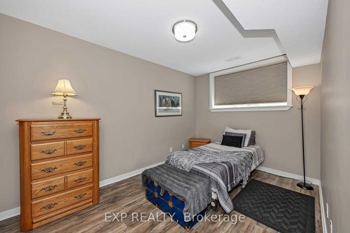 Photo 14 at 1 - 301 Elite Private, Nepean (Longfields), Ottawa