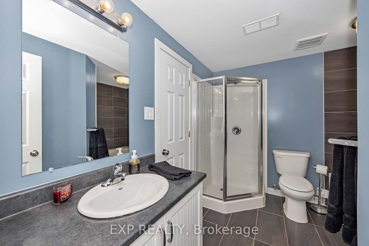Photo 17 at 1 - 301 Elite Private, Nepean (Longfields), Ottawa