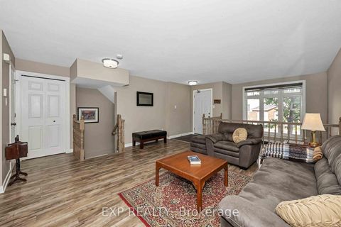 Photo 1 at 1 - 301 Elite Private, Nepean (Longfields), Ottawa