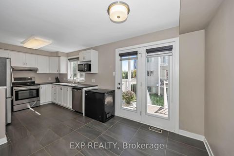 Photo 6 at 1 - 301 Elite Private, Nepean (Longfields), Ottawa
