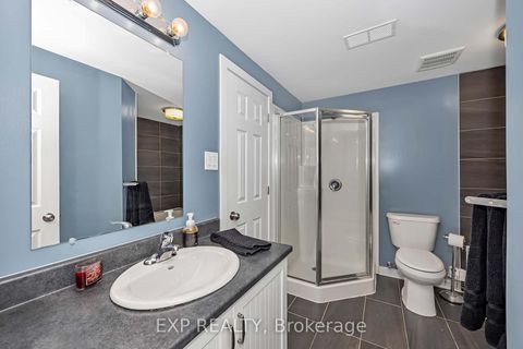 Photo 17 at 1 - 301 Elite Private, Nepean (Longfields), Ottawa