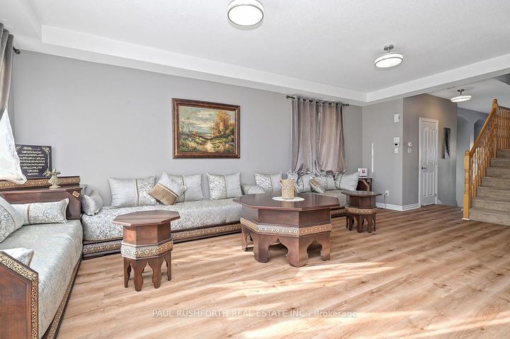 Photo 6 at 609 Dundonald Drive, Nepean (Half Moon Bay), Ottawa