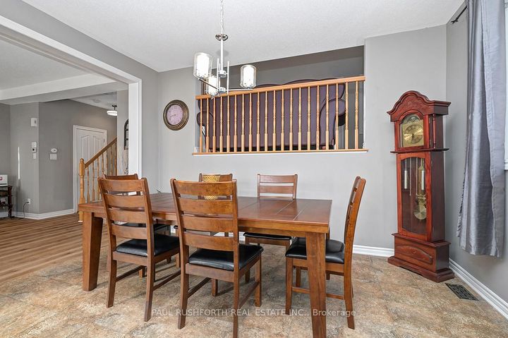 Photo 11 at 609 Dundonald Drive, Nepean (Half Moon Bay), Ottawa