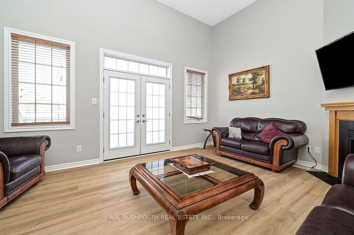 Photo 13 at 609 Dundonald Drive, Nepean (Half Moon Bay), Ottawa