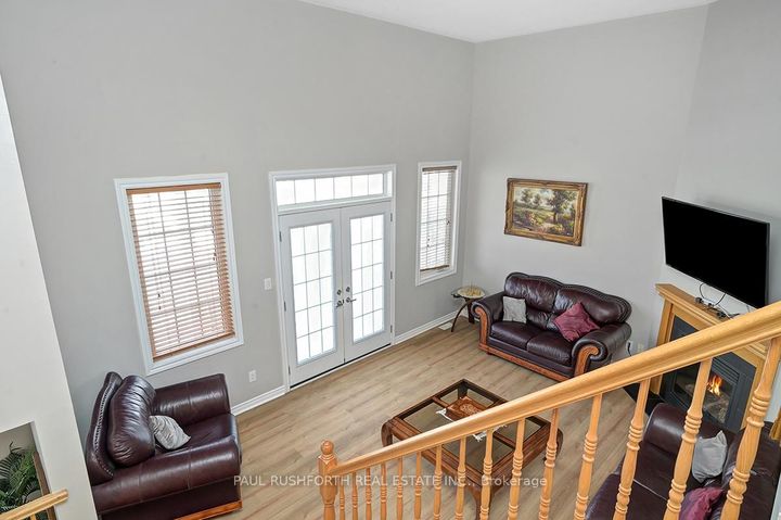 Photo 15 at 609 Dundonald Drive, Nepean (Half Moon Bay), Ottawa