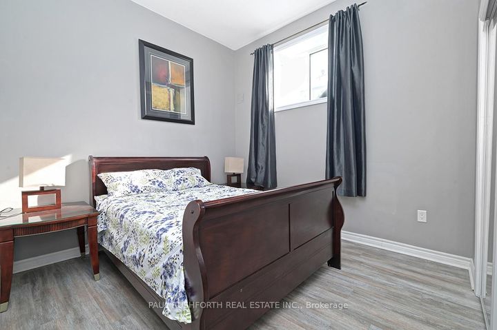 Photo 26 at 609 Dundonald Drive, Nepean (Half Moon Bay), Ottawa