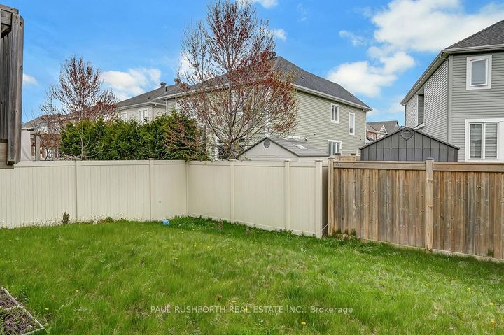 Photo 29 at 609 Dundonald Drive, Nepean (Half Moon Bay), Ottawa