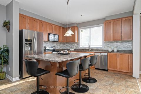 Photo 7 at 609 Dundonald Drive, Nepean (Half Moon Bay), Ottawa