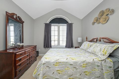 Photo 21 at 609 Dundonald Drive, Nepean (Half Moon Bay), Ottawa