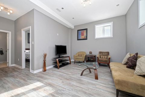 Photo 23 at 609 Dundonald Drive, Nepean (Half Moon Bay), Ottawa