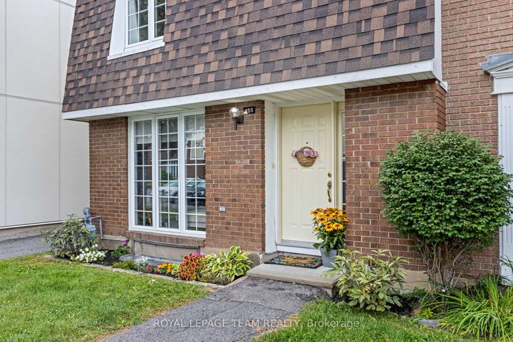 Photo 1 at 9 - 455 Kintyre Private, Nepean (Carleton Square), Ottawa