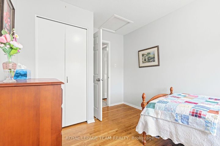 Photo 18 at 9 - 455 Kintyre Private, Nepean (Carleton Square), Ottawa