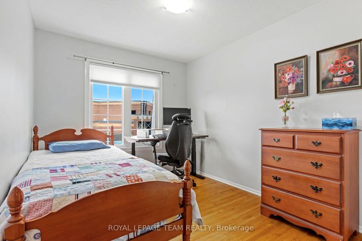 Photo 19 at 9 - 455 Kintyre Private, Nepean (Carleton Square), Ottawa