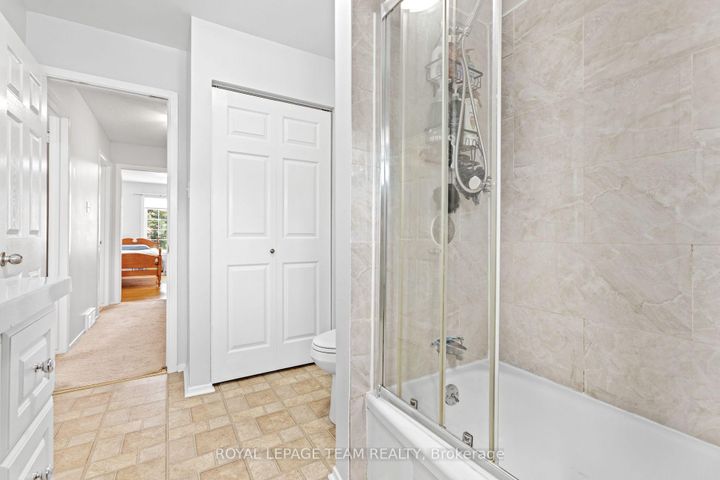 Photo 22 at 9 - 455 Kintyre Private, Nepean (Carleton Square), Ottawa