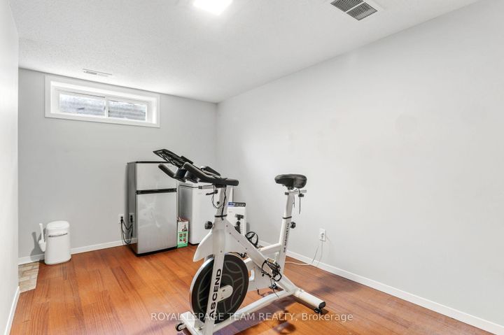 Photo 23 at 9 - 455 Kintyre Private, Nepean (Carleton Square), Ottawa