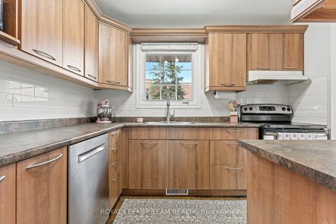 Photo 8 at 9 - 455 Kintyre Private, Nepean (Carleton Square), Ottawa