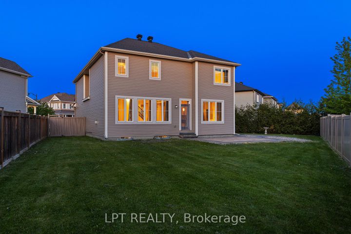 Photo 2 at 67 BRISTLING Crescent, Nepean (Half Moon Bay), Ottawa