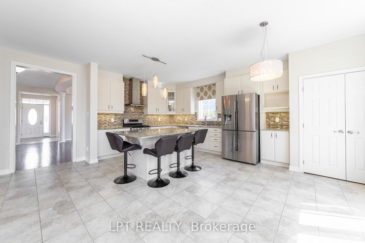 Photo 13 at 67 BRISTLING Crescent, Nepean (Half Moon Bay), Ottawa