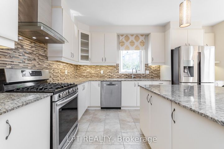 Photo 14 at 67 BRISTLING Crescent, Nepean (Half Moon Bay), Ottawa