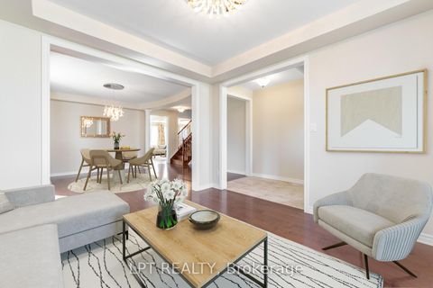 Photo 3 at 67 BRISTLING Crescent, Nepean (Half Moon Bay), Ottawa
