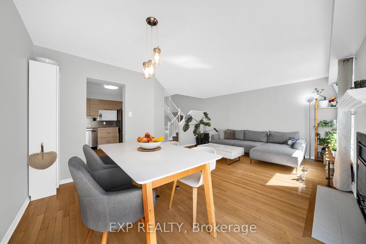 Photo 8 at 34 Stonebriar Drive, Nepean (Centrepointe), Ottawa