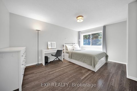 Photo 17 at 34 Stonebriar Drive, Nepean (Centrepointe), Ottawa