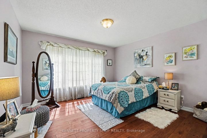 Photo 15 at 21 Summerwind Crescent, Nepean (Barrhaven East), Ottawa