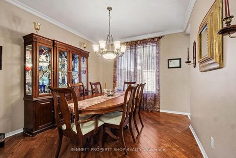 Photo 4 at 21 Summerwind Crescent, Nepean (Barrhaven East), Ottawa