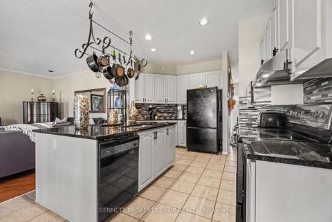 Photo 7 at 21 Summerwind Crescent, Nepean (Barrhaven East), Ottawa