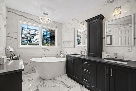 Photo 13 at 21 Summerwind Crescent, Nepean (Barrhaven East), Ottawa
