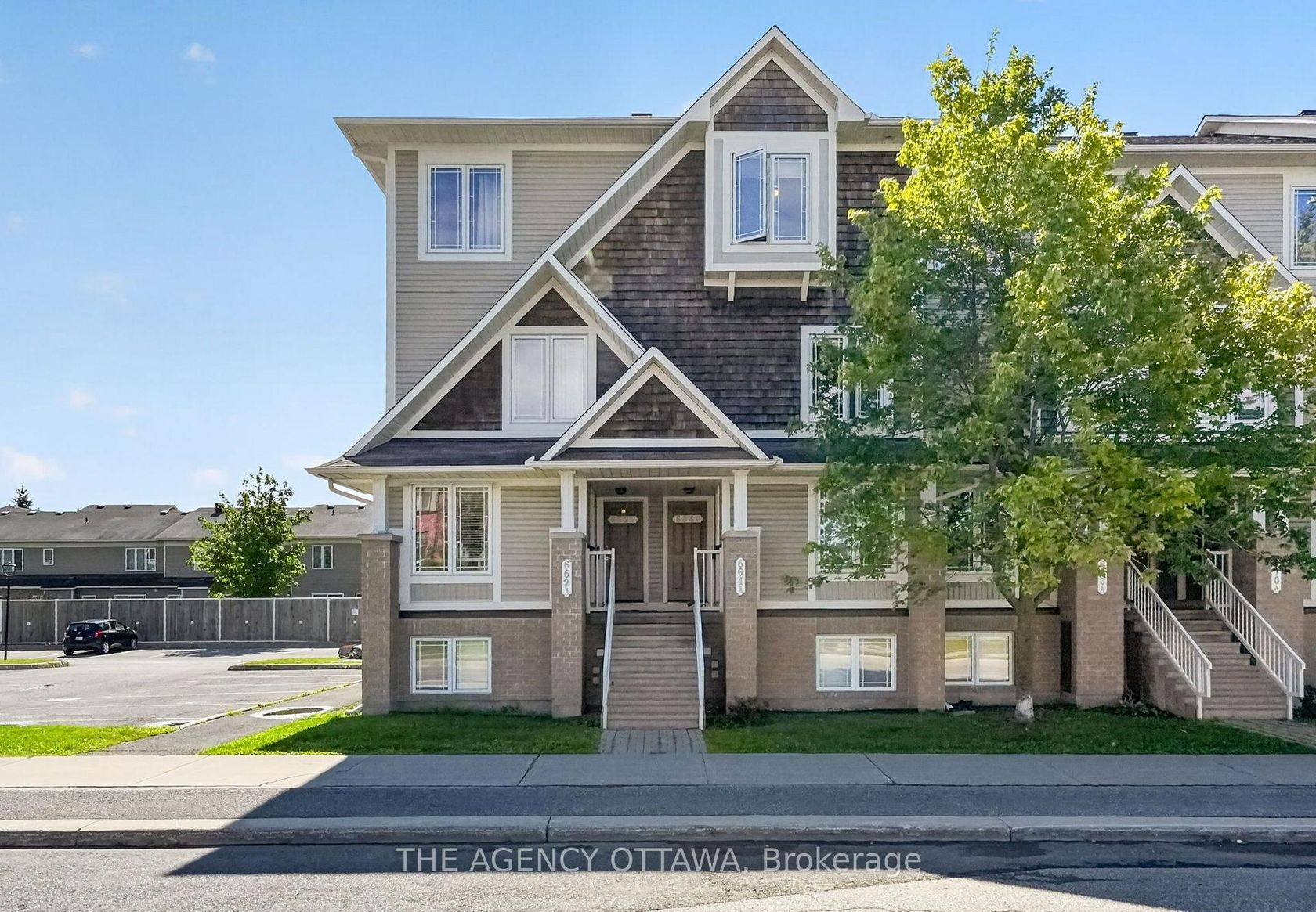 B - 664 Chapman Mills Drive, Nepean (Strandherd), Ottawa 