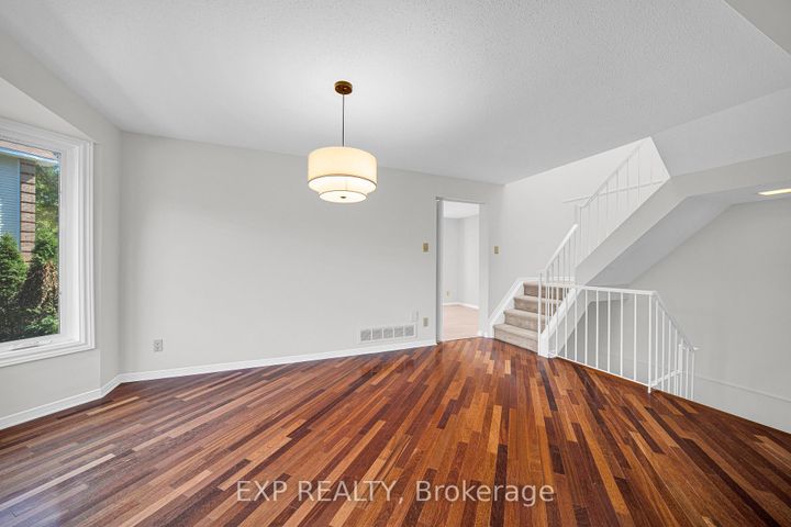 Photo 15 at 18 Arbordale Crescent, Nepean (Centrepointe), Ottawa