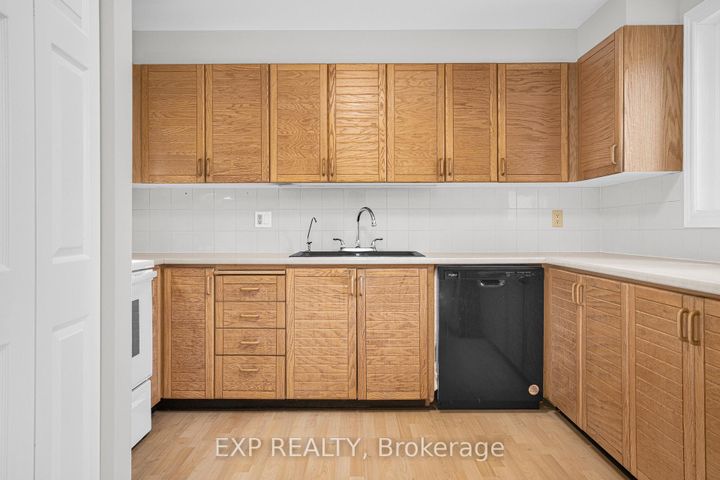 Photo 19 at 18 Arbordale Crescent, Nepean (Centrepointe), Ottawa
