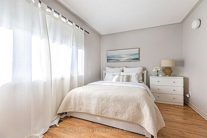 Photo 17 at 124 Kennevale Drive, Nepean (Cedargrove/Fraserdale), Ottawa