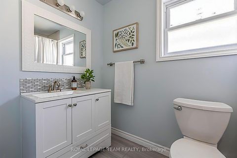 Photo 16 at 124 Kennevale Drive, Nepean (Cedargrove/Fraserdale), Ottawa