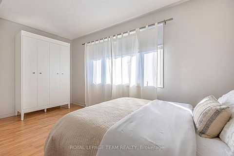 Photo 18 at 124 Kennevale Drive, Nepean (Cedargrove/Fraserdale), Ottawa